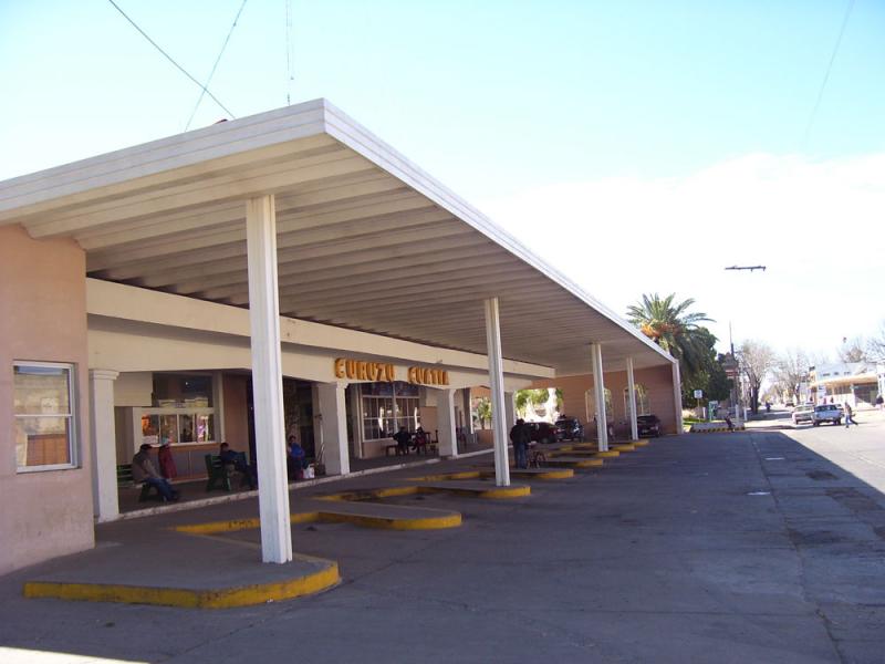 Terminal de onmibús, foto de Rodolfo Cabral