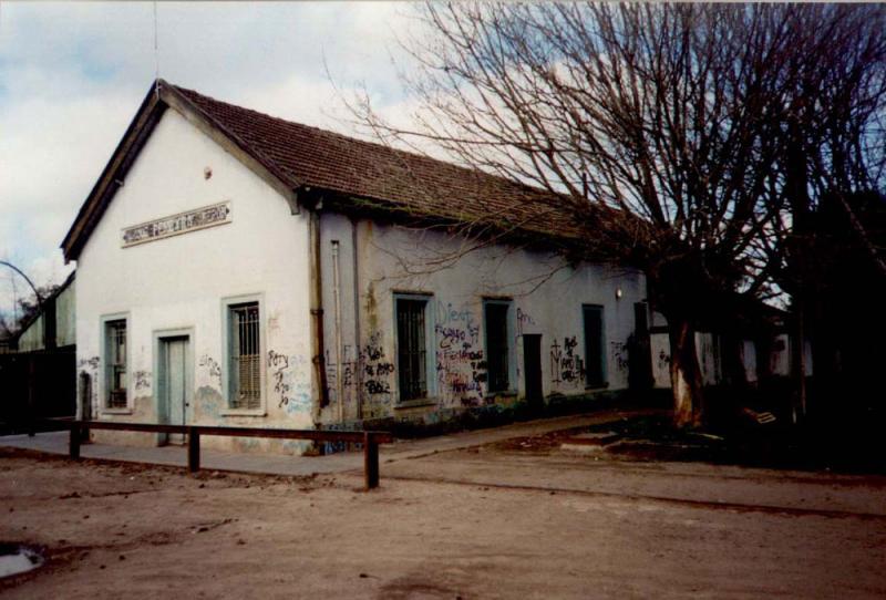 Estación de Pereyra, en 1999. Anteriormente se la denominó ´´Derechos de la Ancianidad´´